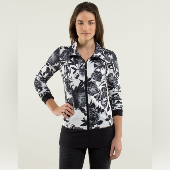 Lululemon Nice Asana Yoga Jacket in Brisk Bloom - Picture 1 of 12